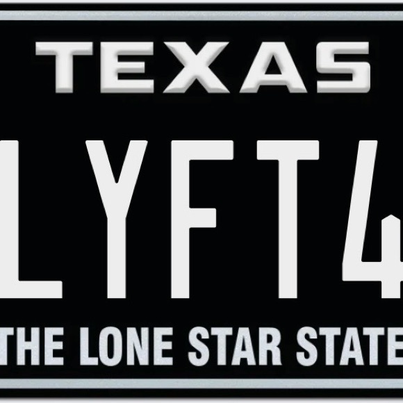 Voyager Minivan - Burgundy Luxury Family Vehicle - Picture 3 of 10